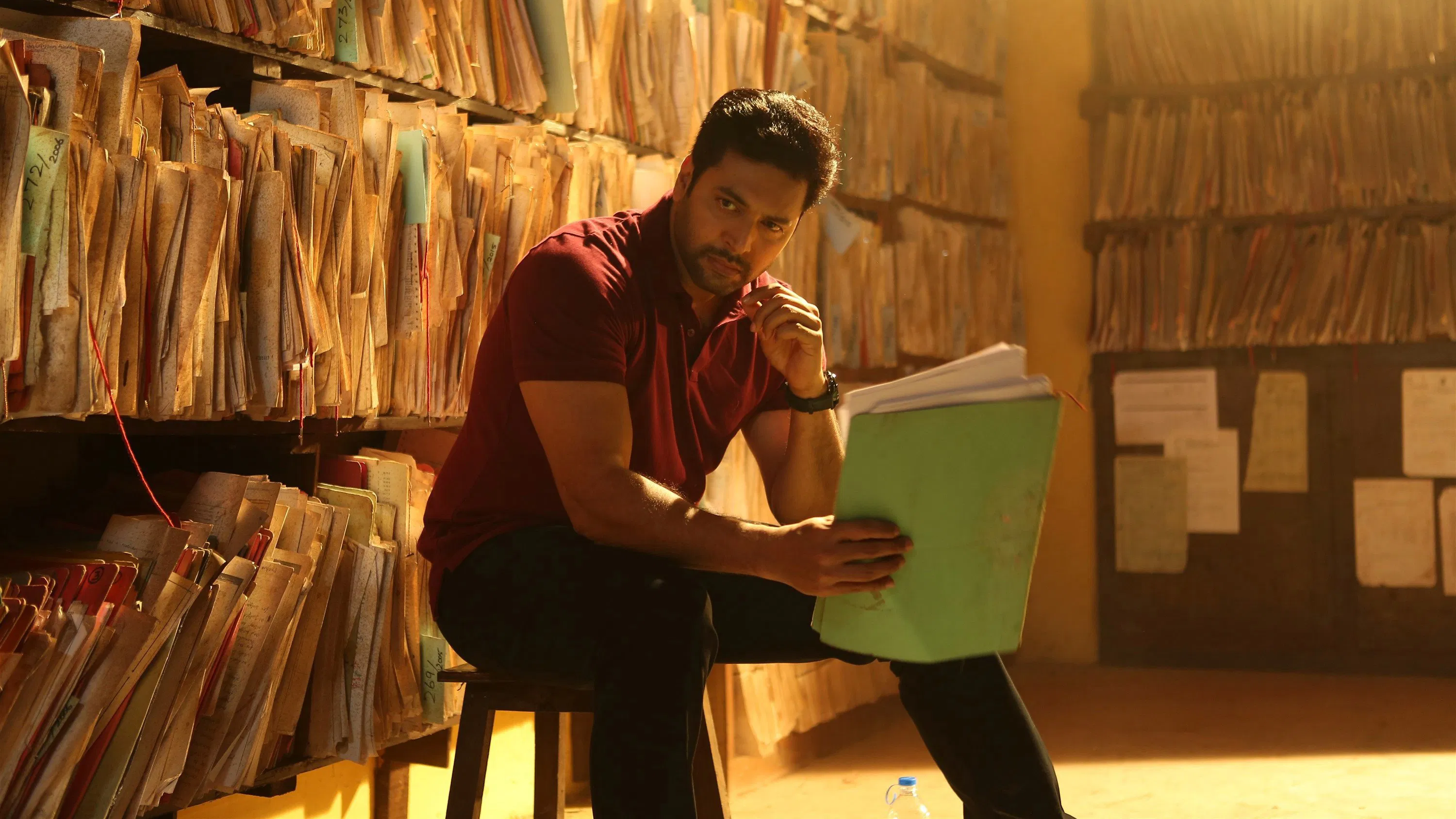 Adanga Maru [2018]  [Hindi]